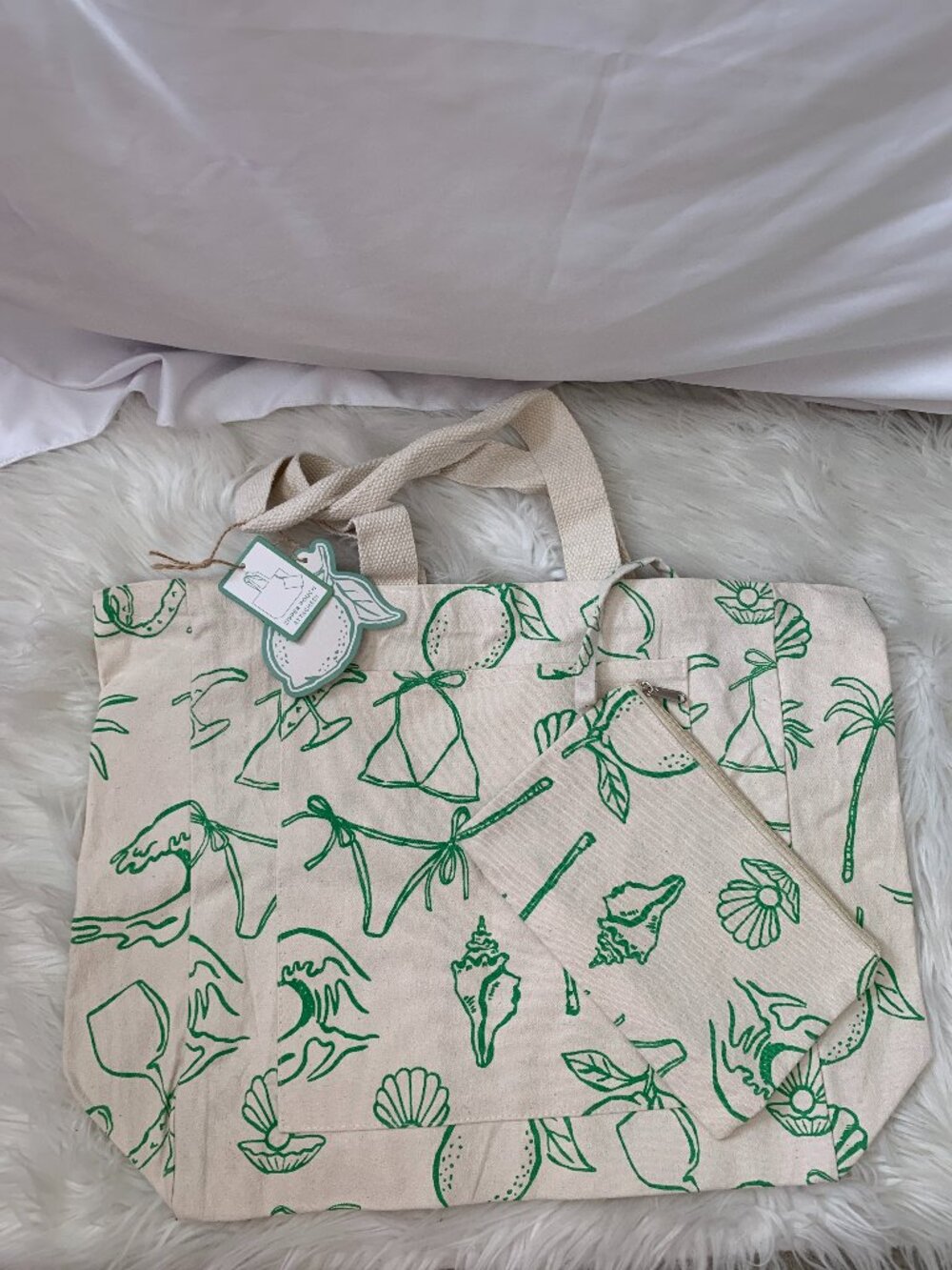 DWELL STUDIO Beach Day Canvas Tote Bag in Khaki/Green